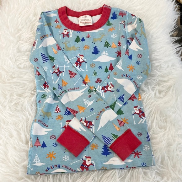 Hanna Andersson Kid’s Size 130cm/US 8 Skiing Santa’s Pajama Top & Bottom Set - Picture 2 of 7